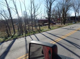 6888 E Highway 32, Stockton, MO 65785
