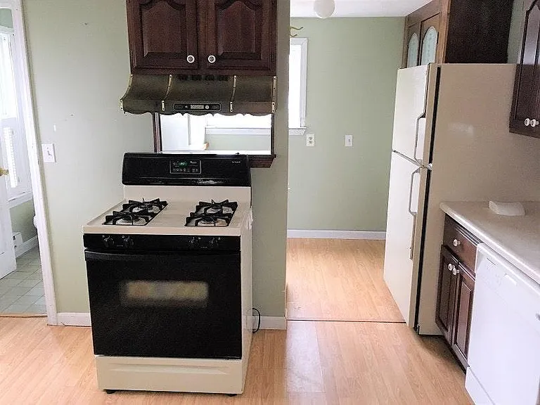 87 Billings St — Photo 5