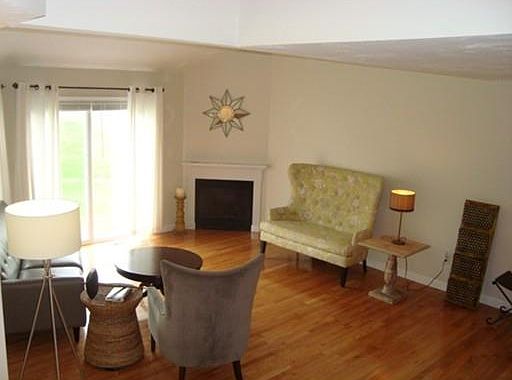 3rd image of 54 Westminster Dr