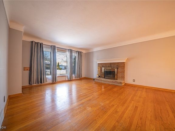 4th image of 6691 Crenshaw Dr