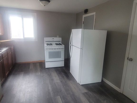 5th image of 1764 E Livingston Ave APT C
