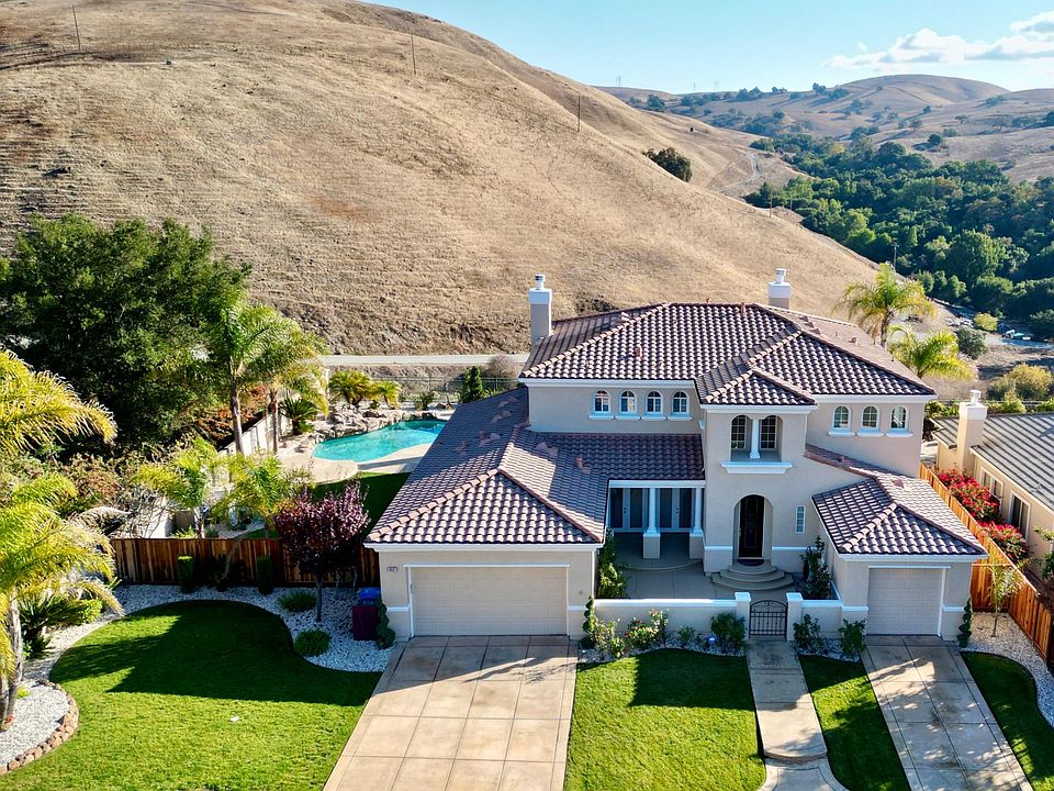1st image of 6002 Gleneagles Cir
