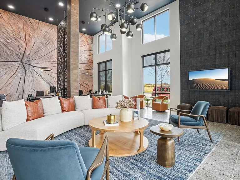 Leasing Office
