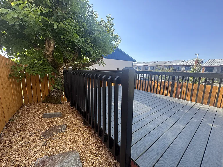 207 SE Harlow Ave — Photo 14