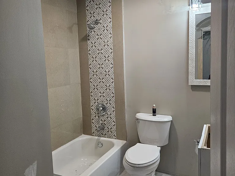 1020 S Park Blvd — Photo 5