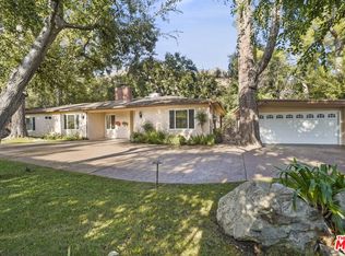 2452 N Altadena Dr, Altadena, CA 91001