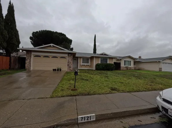 2121 Apricot Ct, Pittsburg, CA 94565