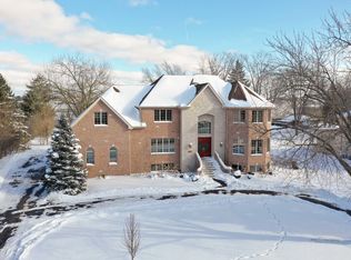 23179 N Apple Hill Ln, Prairie View, IL