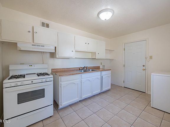5th image of 6104 Jemez Dr