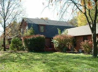 235 Old Manchester Rd, Pacific, MO 63069