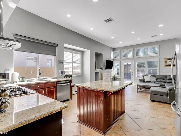 7855 Windward Rd — Photo 9