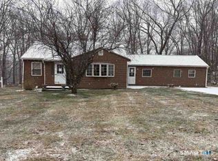 152 Summit Rd, Prospect, CT 06712