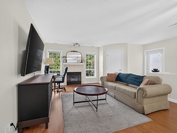 5th image of 2350 Stillingfleet Rd #205