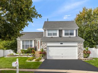 602 Larkspur Dr, Bolingbrook, IL 60440