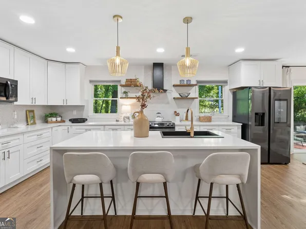 1558 Alverado Way, Decatur, GA 30032