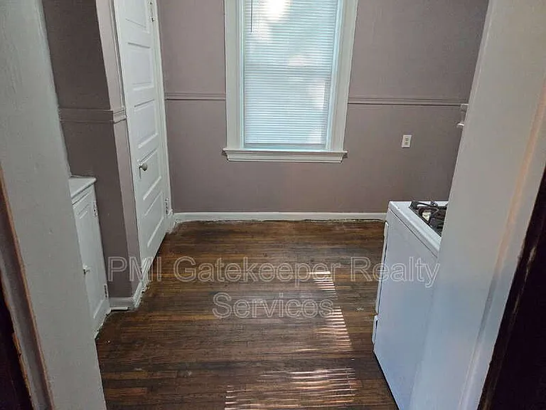 954 Hawthorne Ave #1 — Photo 8