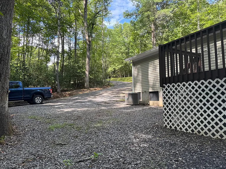1254 Friendship Church Rd — Photo 6