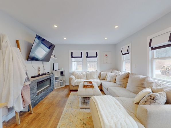 29 Towle Street, Buxton, ME 04093