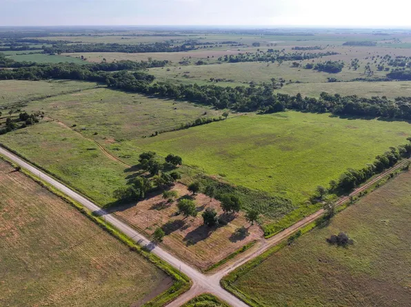 1992 R Ave, Wilsey, KS 66873