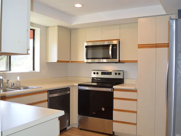255 E Avenida Granada #525 — Photo 9