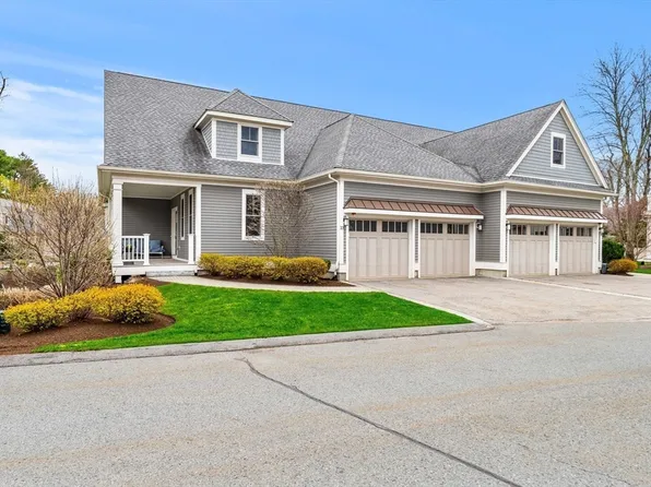 23 Woodmere Dr #13, Milton, MA 02186