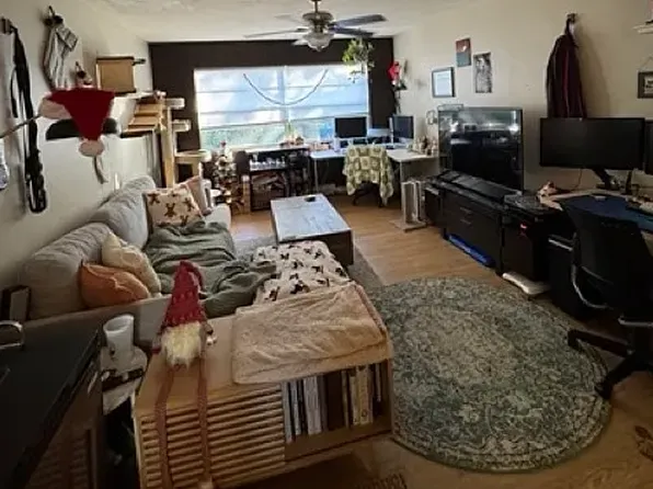 902 SW 7th Ave #Ave2, Gainesville, FL 32601