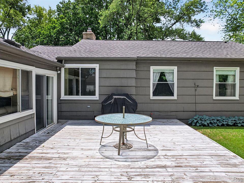 15690 Birwood Ave, photo 20