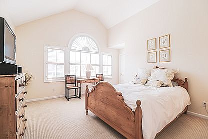 5th image of 109 Mill Creek Close