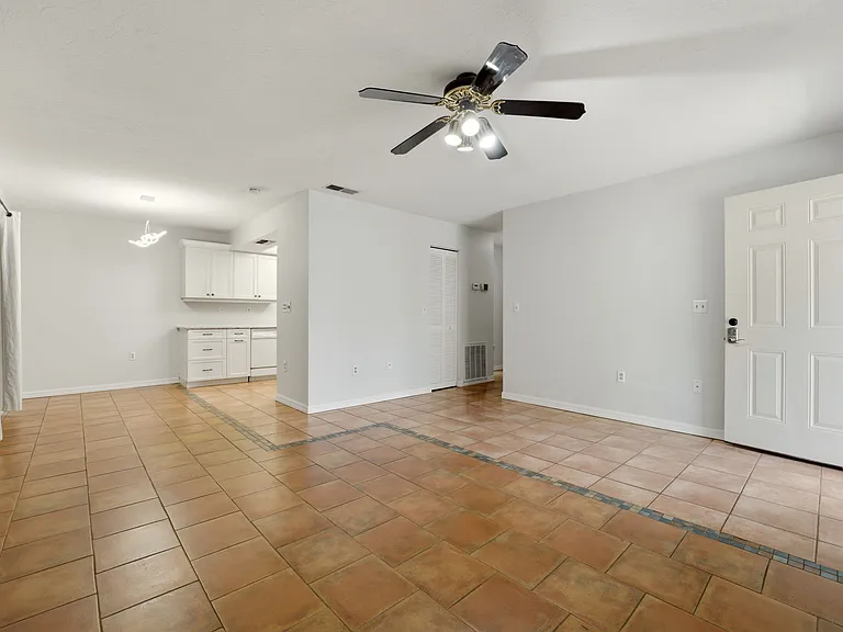 5324 Royal Palm Ave #5324 — Photo 6