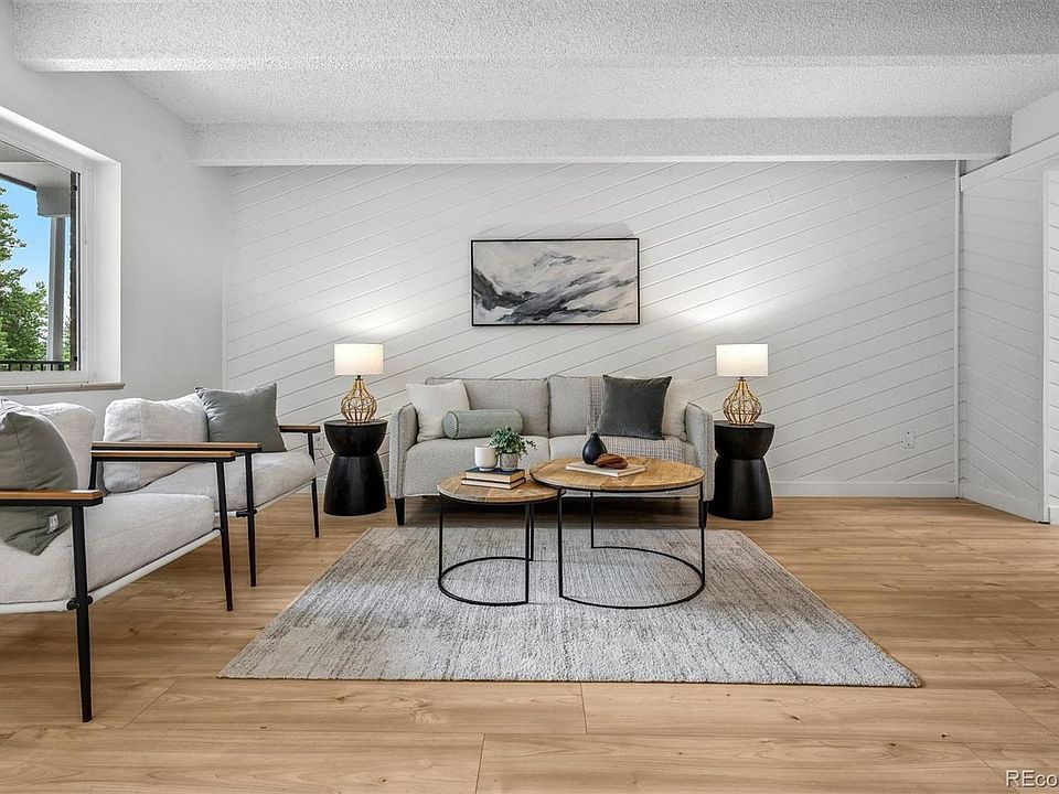 1st image of 800 W Belleview Avenue #408
