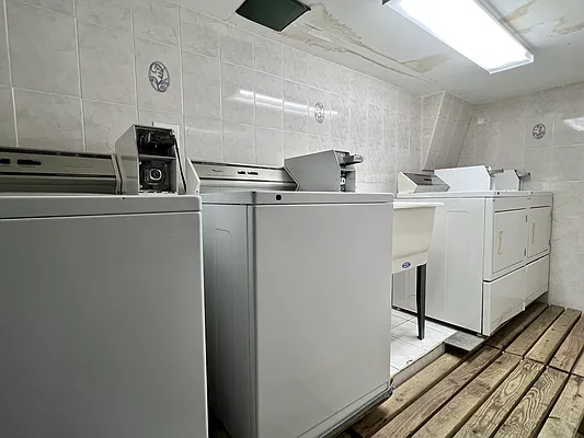 Rented by Bohemia Realty Group | media 19