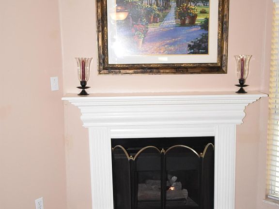 5th image of 1224 Newcastle Way