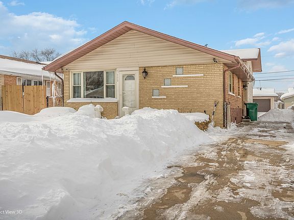 2nd image of 7608 S Lockwood Ave