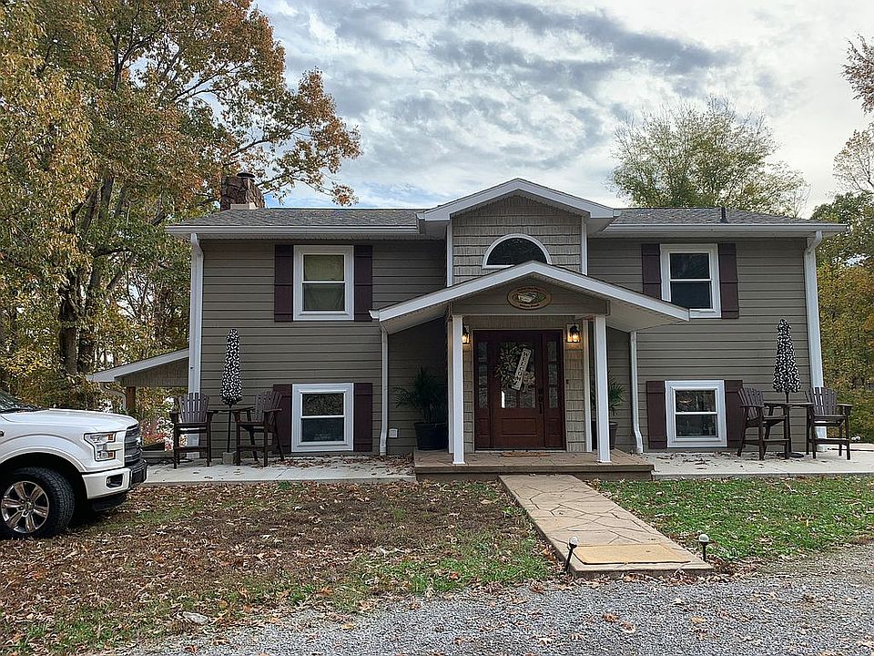 1st image of 202 Dogwood Dr