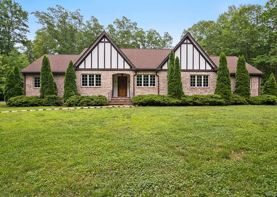 1st image of 9715 Sherwood Dr