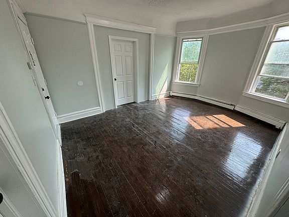 2nd image of 141-143 Chadwick Ave #3C