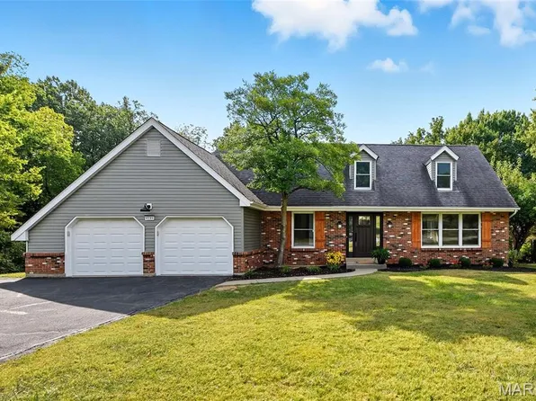 4146 Current Dr, Saint Charles, MO 63304