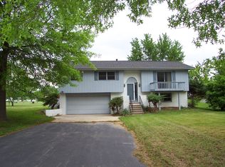 4700 E Lost Bridge Rd, Decatur, IL 62521