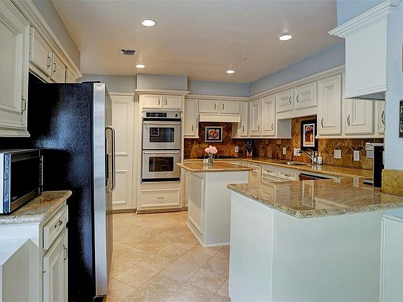 3rd image of 3115 Groveshire Ct