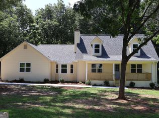 5608 Old Orchard Ct, Rex, GA 30273