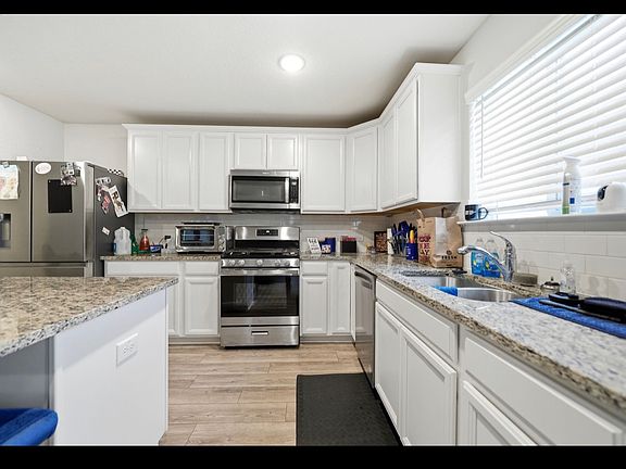 5th image of 1908 Elderberry St