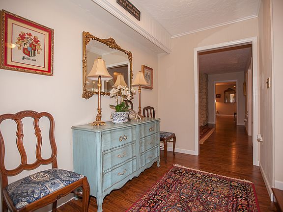 Beautiful entry with vintage decor