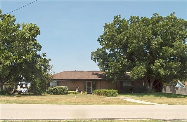 1st image of 201 Amber Ln