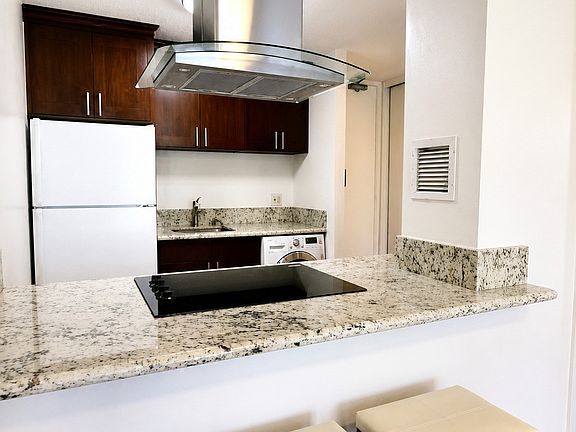 4th image of 1617 Kapiolani Blvd APT 402