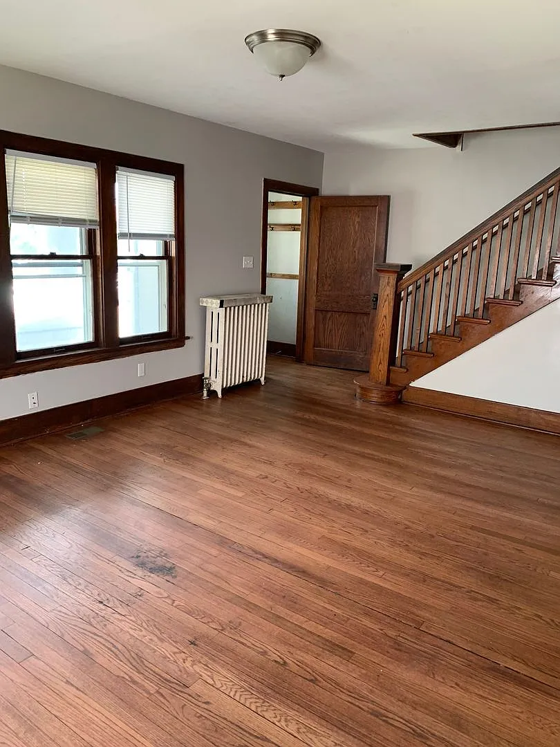 227 Sheldon Ave — Photo 3
