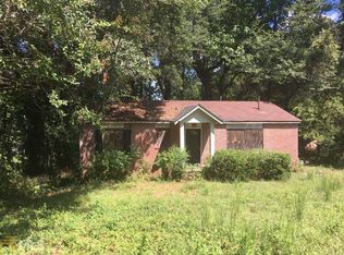 1076 Rebel Forest Dr SE, Atlanta, GA 30315
