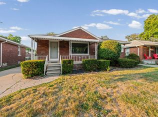 22401 Oconnor St, Saint Clair Shores, MI 48080