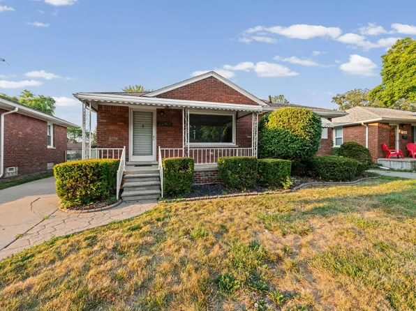 22401 Oconnor St, Saint Clair Shores, MI 48080