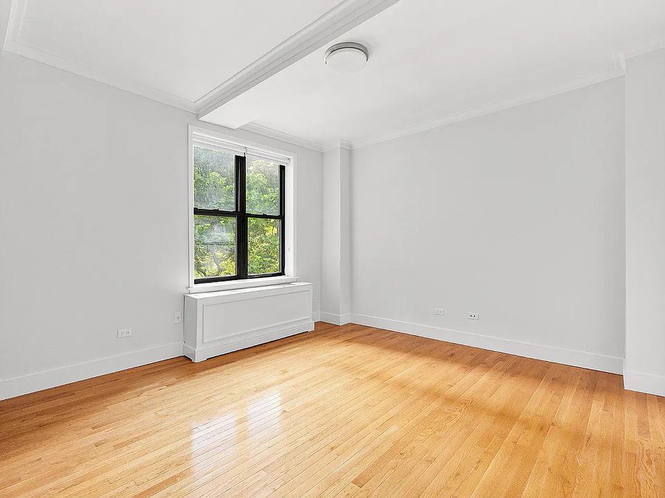 1st image of 210 W 70th St APT 404A