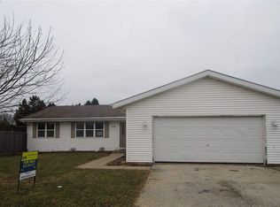 9720 Cherrywood, Roscoe, IL 61073